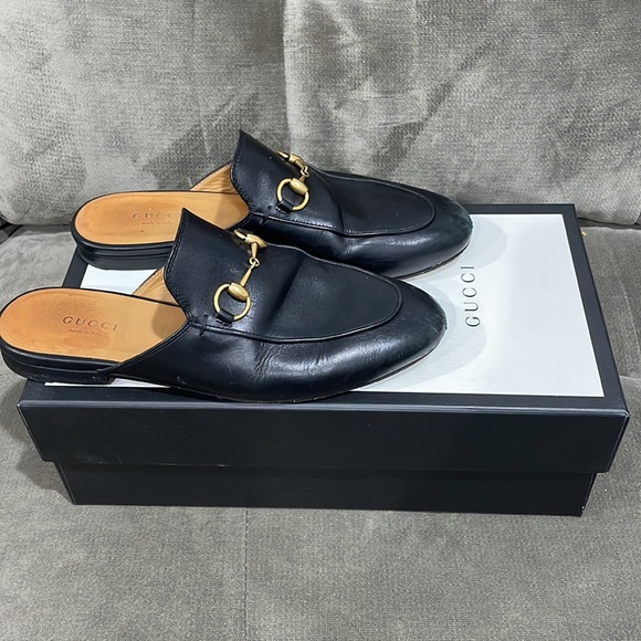 Gucci Princetown Slides - Picture 2 of 7